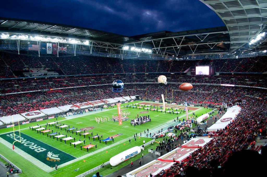 Blick ins Wembley-Stadion vor dem NFL-Spiel Denver Broncos gegen San Francisco 49ers am 31. Oktober 2010.